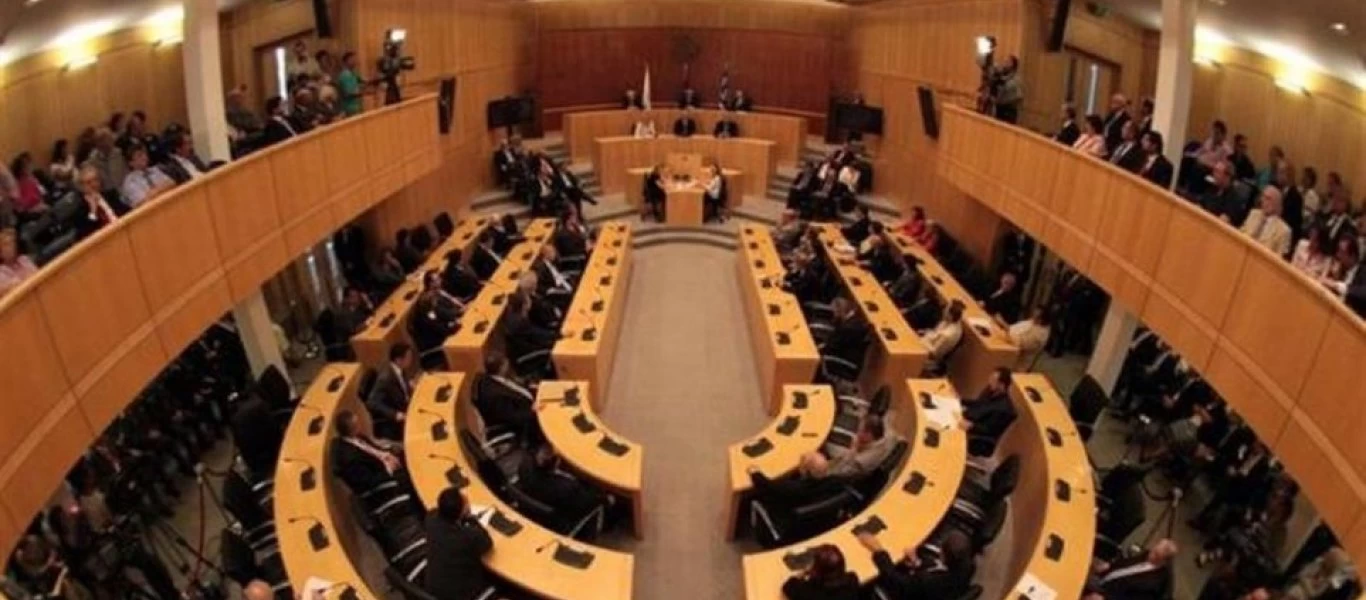 Κύπρος: 6 στους 10 εμπιστεύονται τον στρατό - 1 στους 10 τα πολιτικά κόμματα